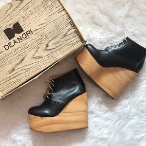 Deandri platform shoes